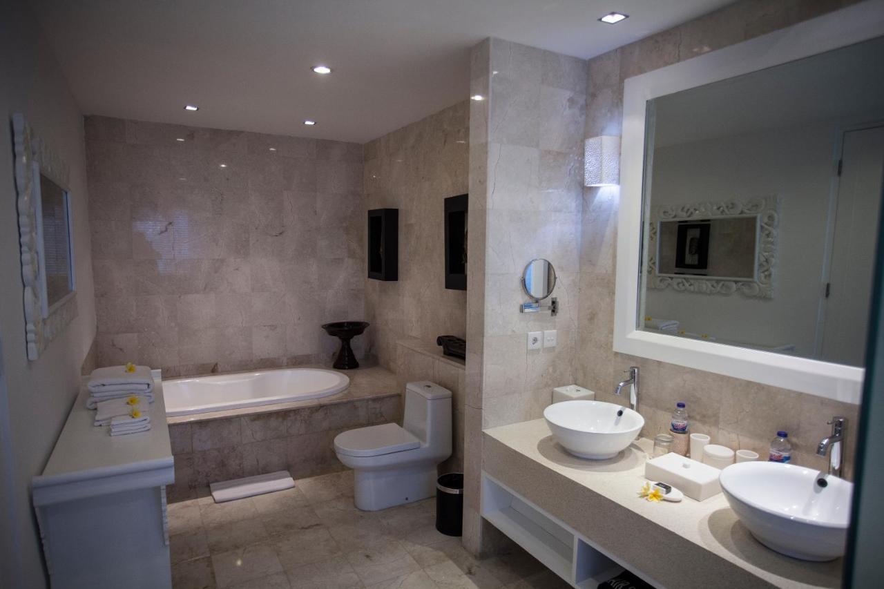 Lakshmi Luxury Villas, Walk To The Beach And Seminyak Shopping 외부 사진